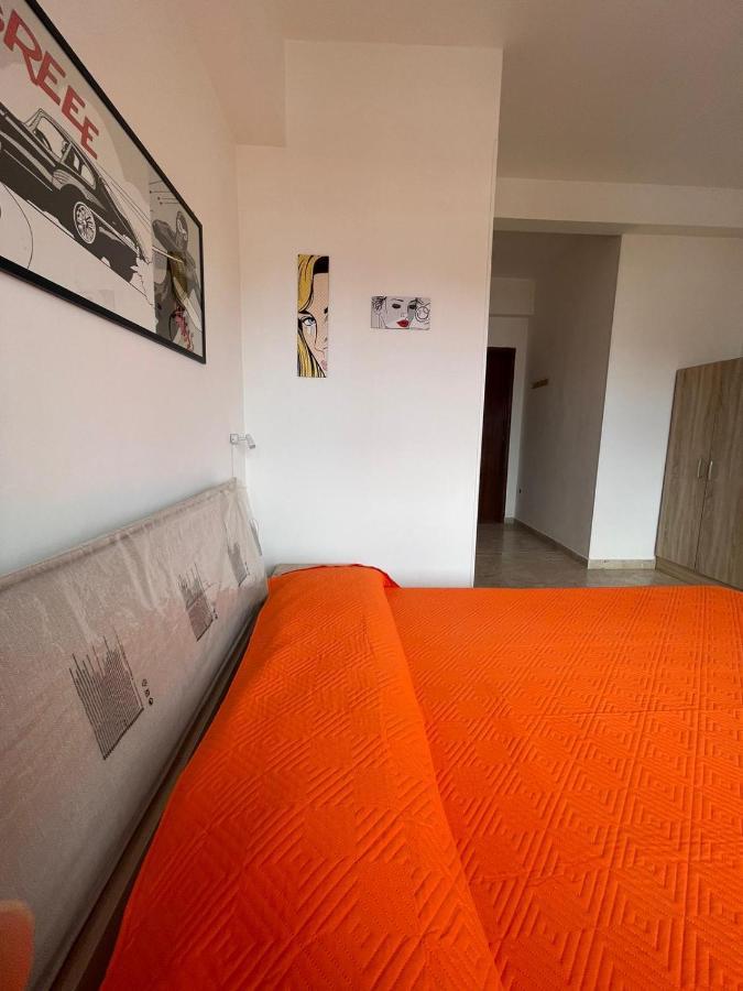 La Finestra Sul Mare B&B Кротоне Экстерьер фото